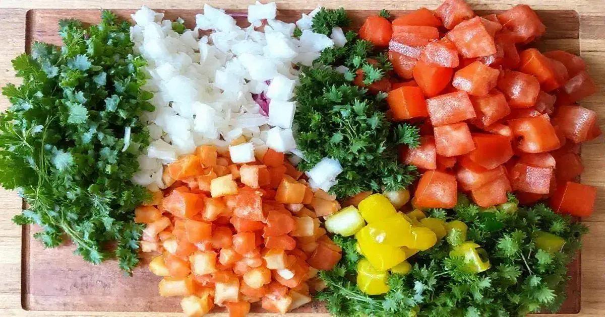 Ingredientes Necessários para o Vinagrete Refrescante Ingredientes Necessários para o Vinagrete Refrescante